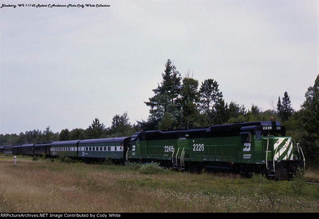 Burlington Northern GP30 2226